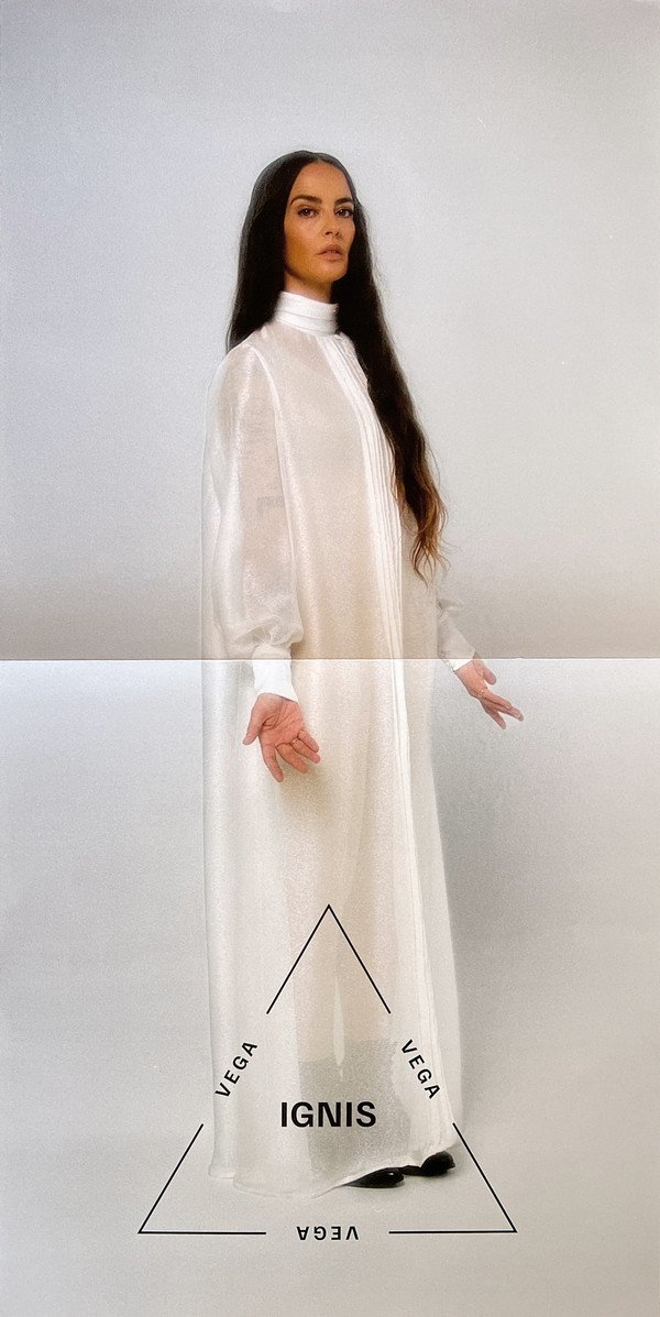 Vega - Ignis (Vinilo Traslúcido Gatefold) - Imagen 6