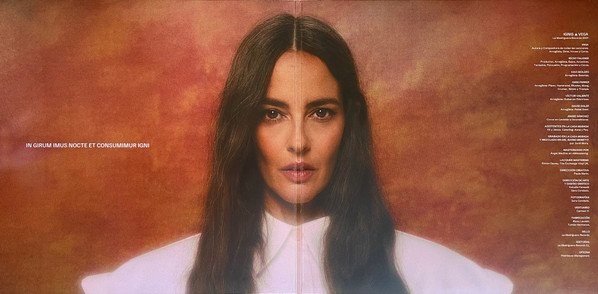 Vega - Ignis (Vinilo Traslúcido Gatefold) - Imagen 8